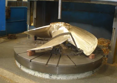 Mecanizado de hélices navales de gran formato